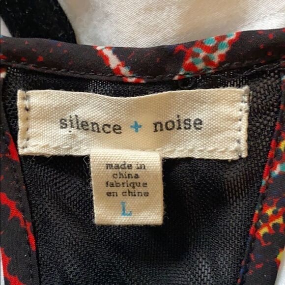 Silence & Noise Dress Print Cap Sleeve  size Large - Picture 9 of 10
